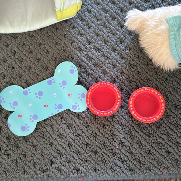 American Girl Doll Coconut The Dog With Dog House Bowls And Mat - Picture 4 of 4